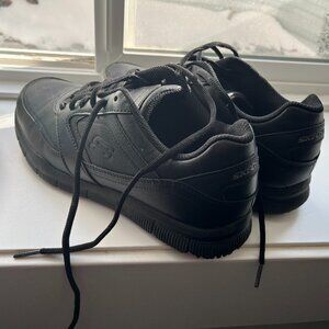 Skechers Men's/ Women's Nampa - Wyola Sneaker in Black Size 10 ( 90% New)